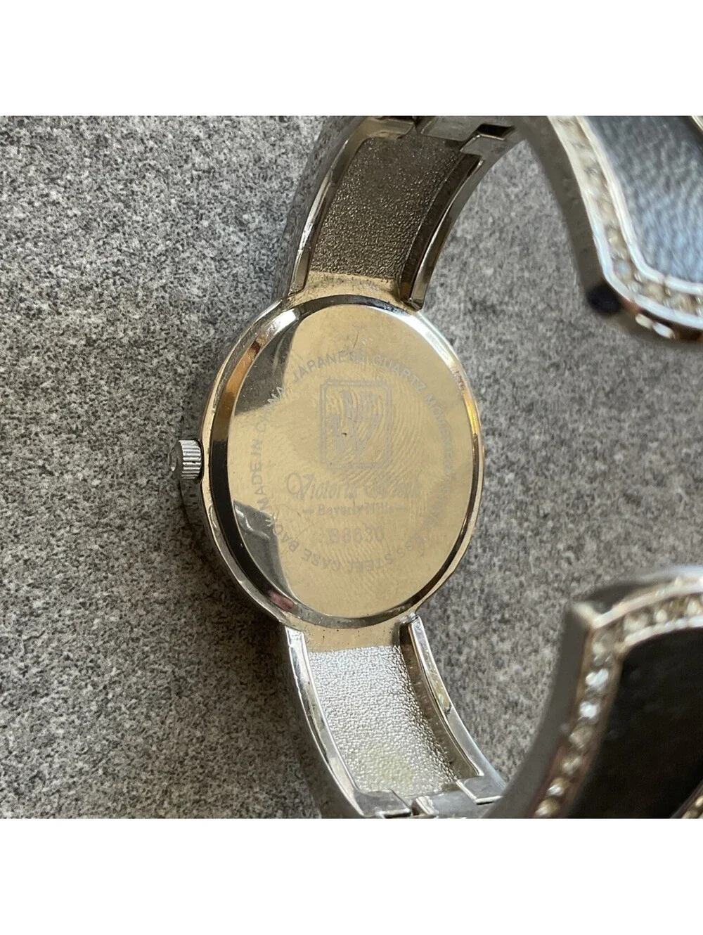 Beautiful Victoria Wieck Women’s Bracelet Watch Crystal Accent Bezel/Dial B-K